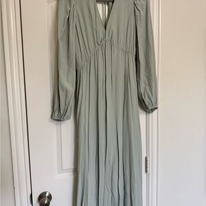 Elegant Sage Green Maxi Dress